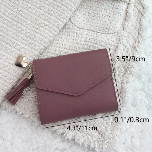 ⚠️Clearance Dusty Pink Heart And Tassel Wallet / Cardholder - Picture 4 of 4